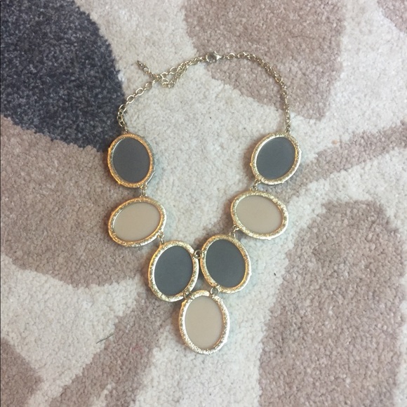 Chunky Necklace - Picture 3 of 3